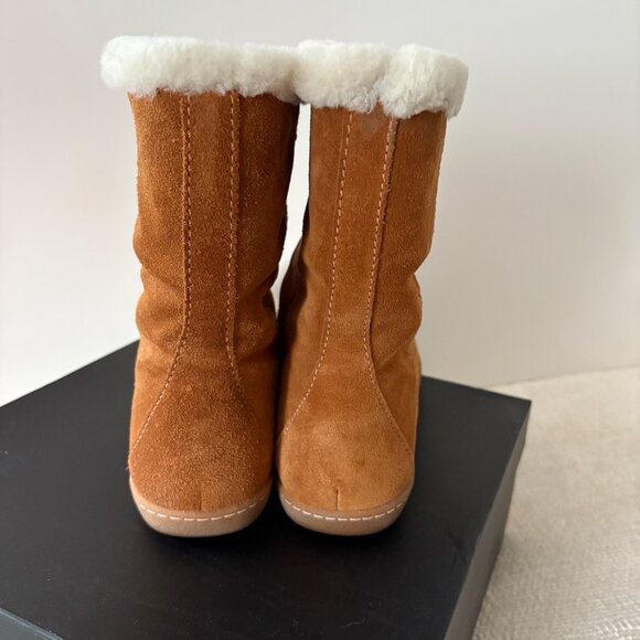 J Crew Short Alpine Boots, Shearling-lined Suede, Sz 8 - Picture 5 of 15